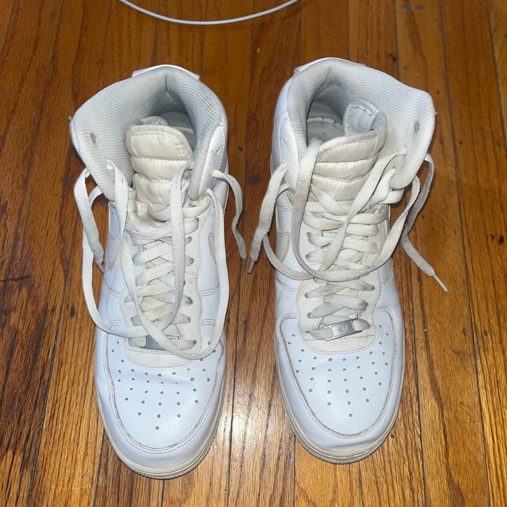 men’s air force 1s